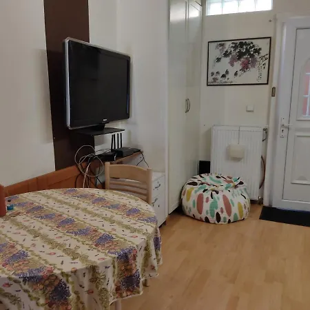 Maisonnette Avec Piscine Pres De La Gare Part Dieu * 빌뢰르반